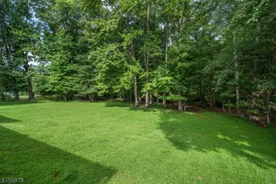 251 Big Piece Rd, Fairfield, NJ 07004 - Photo 32