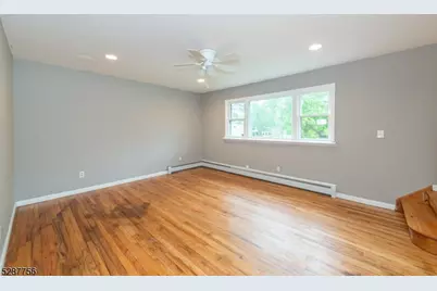 17 Oakwood Ave, Pequannock Township, NJ 07440 - Photo 2