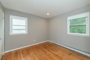 17 Oakwood Ave, Pequannock Township, NJ 07440 - Photo 8