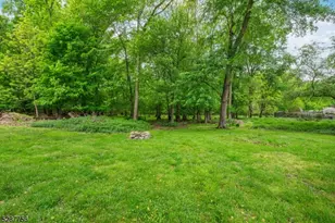 17 Oakwood Ave, Pequannock Township, NJ 07440 - Photo 16