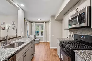 40A Roxbury Ct, Montgomery Township, NJ 08540 - Photo 6