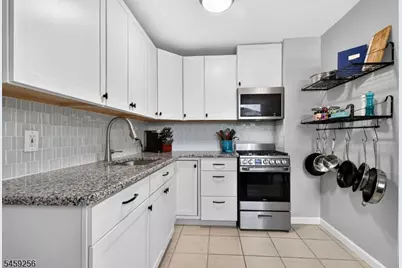 41 Cherokee Ave, Rockaway Township, NJ 07866 - Photo 8