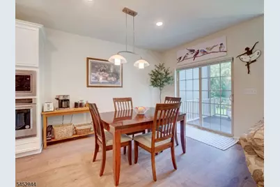 8 Dahlia Dr, Warren Township, NJ 07059 - Photo 10