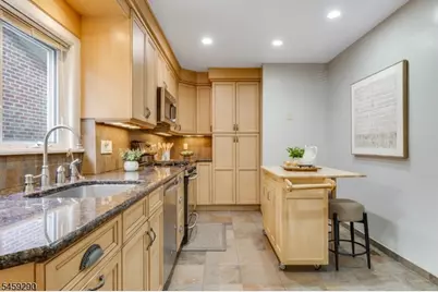 47 Fairmount Ter, West Orange Township, NJ 07052 - Photo 14