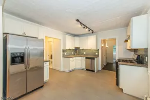 43 Walnut St, Montclair, NJ 07042 - Photo 22