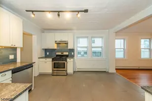 43 Walnut St, Montclair, NJ 07042 - Photo 24