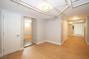 43 Walnut St, Montclair, NJ 07042 - Photo 16
