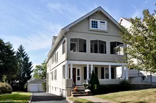 43 Walnut St, Montclair, NJ 07042 - Photo 2
