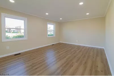 176 Rockland Dr, Willingboro Twp., NJ 08046 - Photo 8
