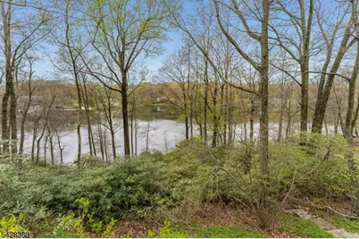 351 E Lakeshore Dr, Highland Lakes, NJ 07422 - Photo 4