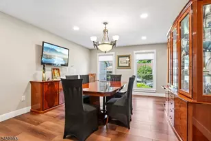 12 Clearwater Dr, Wayne Twp., NJ 07470 - Photo 10