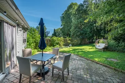 15 Mayne Ave, Byram Township, NJ 07874 - Photo 22