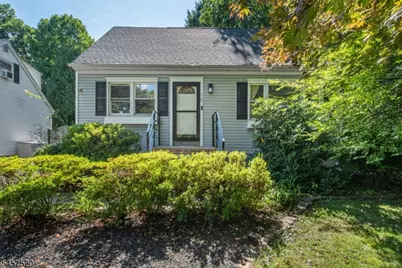 15 Mayne Ave, Byram Township, NJ 07874 - Photo 2