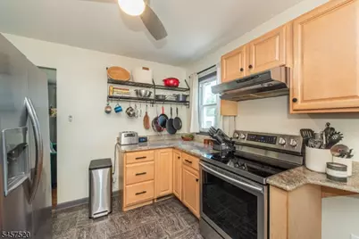 15 Mayne Ave, Byram Township, NJ 07874 - Photo 6