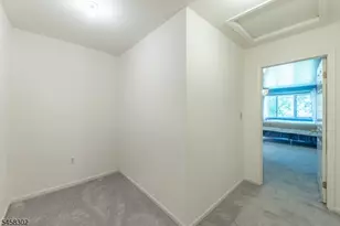 75 Birch Ln, Wayne Twp., NJ 07470 - Photo 20