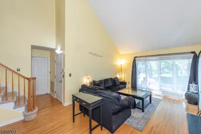 75 Birch Ln, Wayne Twp., NJ 07470 - Photo 8