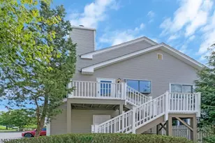 81 Encampment Dr, Bedminster Township, NJ 07921 - Photo 1