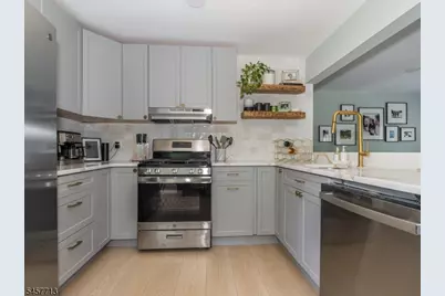 148 Grove St #2, Montclair, NJ 07042 - Photo 1