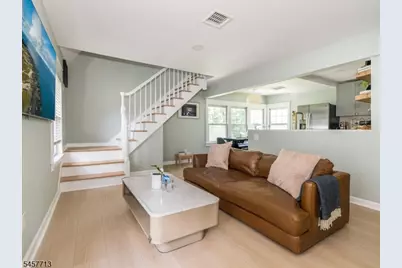 148 Grove St #2, Montclair, NJ 07042 - Photo 6