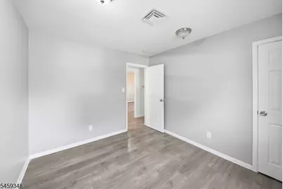 66 Lockwood Pl, Clifton, NJ 07012 - Photo 18