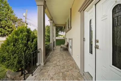 66 Lockwood Pl, Clifton, NJ 07012 - Photo 4