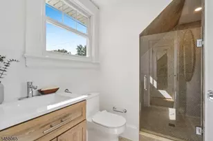 28 Oberlin St, Maplewood Twp., NJ 07040 - Photo 20