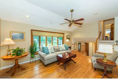 18 Kadel Dr, Roxbury Township, NJ 07876 - Photo 2