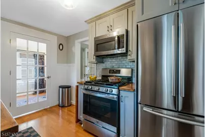 68 Meadowbrook Rd, North Plainfield, NJ 07062 - Photo 10