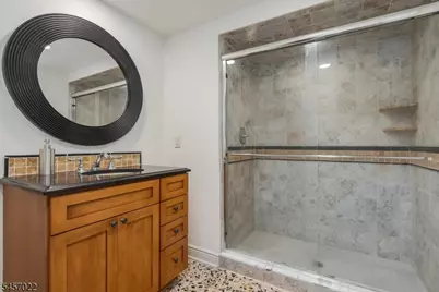 25 Notch Hill Dr, Livingston, NJ 07039 - Photo 32