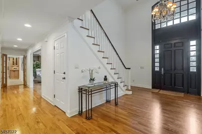 25 Notch Hill Dr, Livingston, NJ 07039 - Photo 4