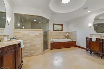 25 Notch Hill Dr, Livingston, NJ 07039 - Photo 18