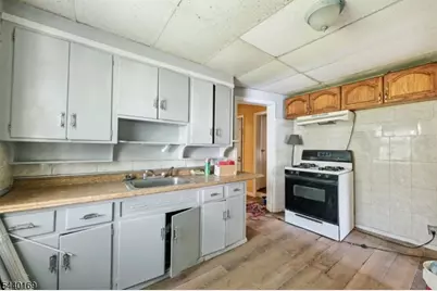 10 McGotty Pl #2, Irvington, NJ 07111 - Photo 2