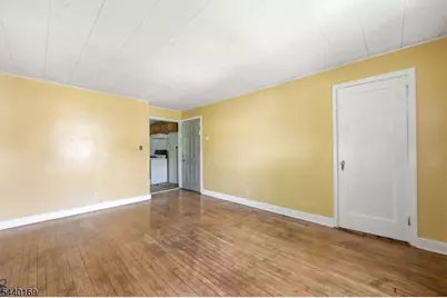 10 McGotty Pl #2, Irvington, NJ 07111 - Photo 4