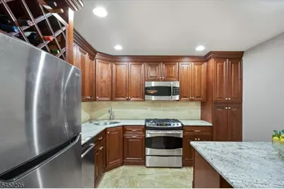 62 Falls Bridge Dr #62, Totowa, NJ 07512 - Photo 12