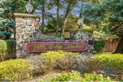 62 Falls Bridge Dr #62, Totowa, NJ 07512 - Photo 1