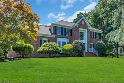 4 McManus Dr, Bridgewater, NJ 08807 - Photo 2