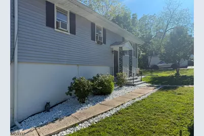 92 Birch St, Wharton, NJ 07885 - Photo 2