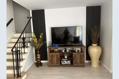 35-37 Montclair Ave, Clifton, NJ 07011 - Photo 2