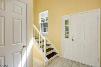 44 Whitby Cir, Franklin Township, NJ 08873 - Photo 6