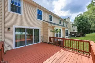 44 Whitby Cir, Franklin Township, NJ 08873 - Photo 12