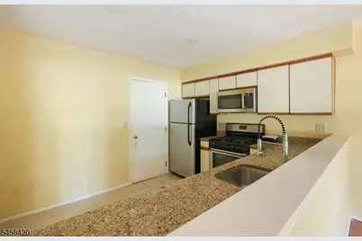 44 Whitby Cir, Franklin Township, NJ 08873 - Photo 20
