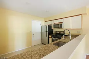 44 Whitby Cir, Franklin Township, NJ 08873 - Photo 20