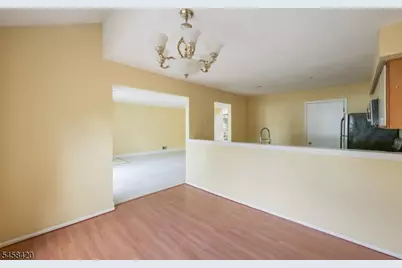 44 Whitby Cir, Franklin Township, NJ 08873 - Photo 18