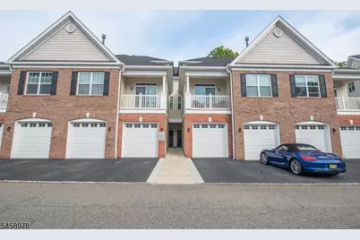 106 Autumn Ct, Little Falls Township, NJ 07424 - Photo 2