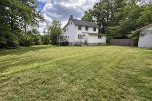 4 Robin Hill Ln, Hampton Boro, NJ 08827 - Photo 2