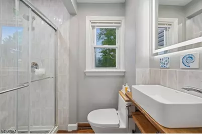 373 Saint Cloud Ave, West Orange Township, NJ 07052 - Photo 14