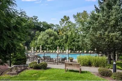 1048 Smith Manor Blvd, West Orange Township, NJ 07052 - Photo 38