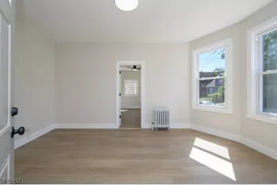 18 Fuller Pl, Irvington, NJ 07111 - Photo 4