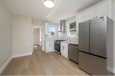 18 Fuller Pl, Irvington, NJ 07111 - Photo 26