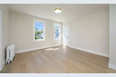 18 Fuller Pl, Irvington, NJ 07111 - Photo 22